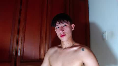 rowanboy23 online show from September 11, 3:16 am