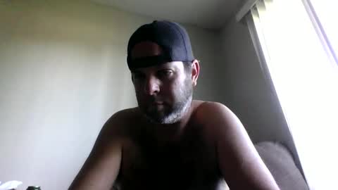 rubbingoneout714 online show from December 20, 9:17 pm