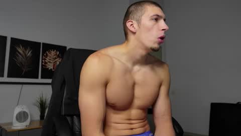 RYAN DOZER online show from September 30, 6:19 am