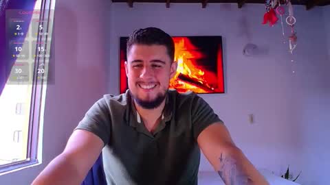 R Y A N online show from November 15, 3:36 pm