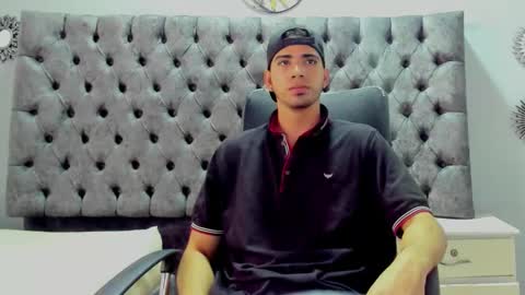 Snapshot of ryan_paterson chatting on January 22, 7:45 pm Ryan online show from January 22, 7:45 pm