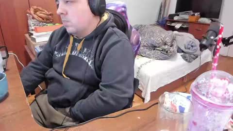 1141323  my Lord Mister Max   moms treasure online show from January 21, 9:28 am