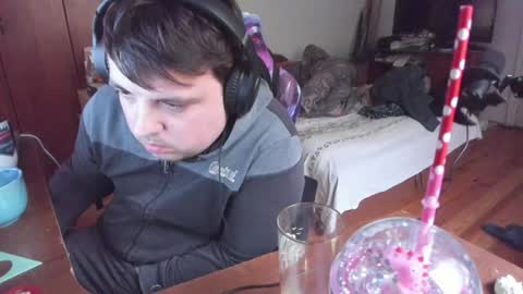 1141323  my Lord Mister Max   moms treasure online show from January 15, 11:21 am