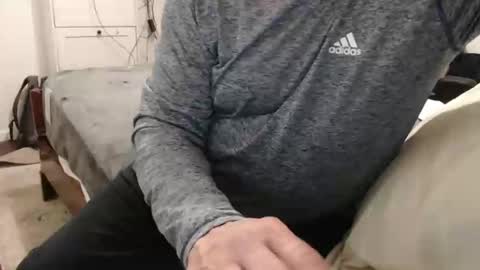 dadbod online show from February 8, 9:04 am