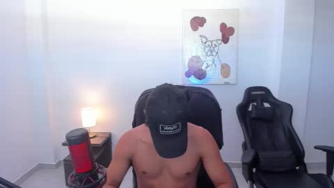 saenz_hotx online show from January 16, 6:32 pm