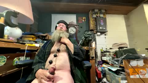 safety_fist online show from February 15, 9:39 pm