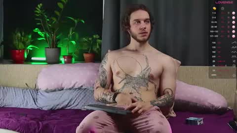 Adam online show from September 18, 6:26 am