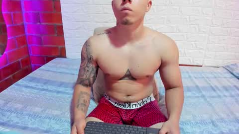 sainix_ online show from September 27, 9:12 pm