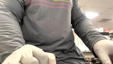 Snapshot of salgozzi chatting on October 3, 1:05 pm Cum Hanks online show from October 3, 1:05 pm