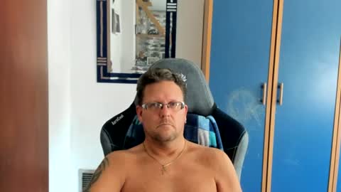 salichris online show from July 11, 2:41 pm