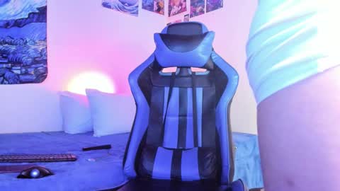   online show from December 20, 1:57 am