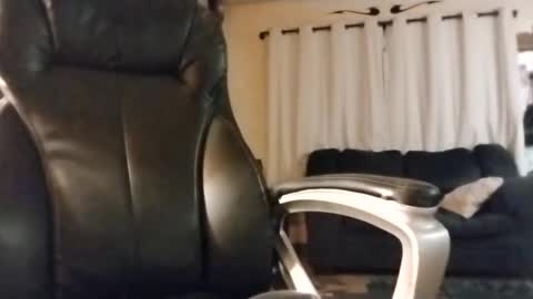 Snapshot of sam431717 chatting on October 19, 8:06 am sam431717 online show from October 19, 8:06 am