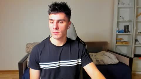 BACK IN 2 WEEKS online show from November 27, 10:46 pm