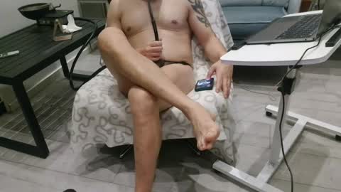 sam_love1985 online show from July 15, 9:54 pm