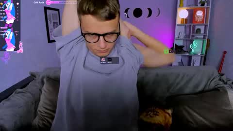 Sam online show from October 8, 9:24 am