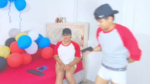 sam_tnt9 online show from June 19, 9:52 pm
