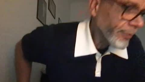 Sam online show from February 18, 3:09 pm