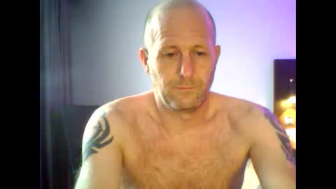 Snapshot of sammyb1821 chatting on February 11, 3:29 pm sammyb1821 online show from February 11, 3:29 pm