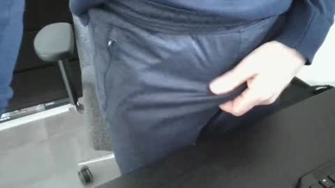 Snapshot of samsoncando1 chatting on March 10, 10:39 am samsoncando1 online show from March 10, 10:39 am