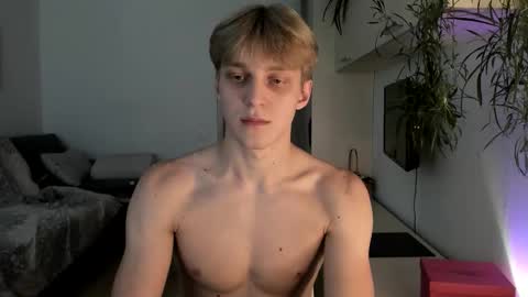 Sam online show from October 2, 10:08 am