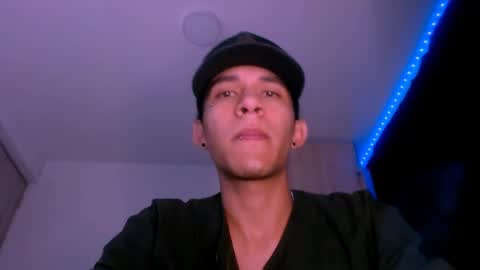 Snapshot of samuel_suarez chatting on February 19, 1:40 am   online show from February 19, 1:40 am