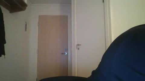 sandnesrune523 online show from February 19, 6:04 pm