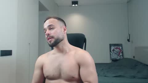 DeAlex online show from March 26, 2:10 pm