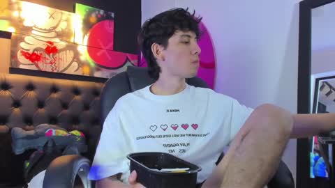 santi online show from January 20, 3:39 pm