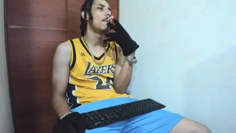 Snapshot of santiagoxxxtreme_ chatting on December 28, 6:49 am Santiago    online show from December 28, 6:49 am