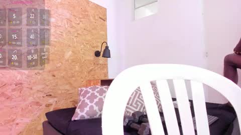 Snapshot of santiblack7 chatting on September 20, 6:52 pm  Santi online show from September 20, 6:52 pm