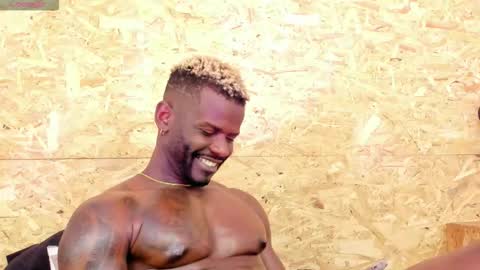 Snapshot of santiblack7 chatting on October 14, 8:27 pm  Santi online show from October 14, 8:27 pm