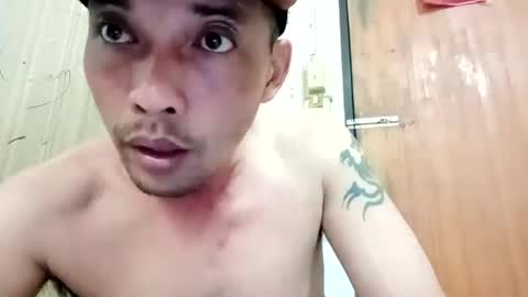 santichai561323 online show from March 7, 2:57 am