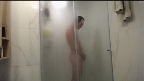 Snapshot of santii_rose chatting on October 21, 11:35 am Santii online show from October 21, 11:35 am