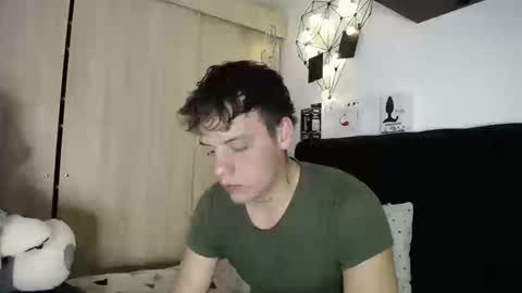 Snapshot of santii_rose chatting on September 25, 12:53 am Santii online show from September 25, 12:53 am