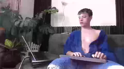 Snapshot of santii_rose chatting on September 16, 5:47 pm Santii online show from September 16, 5:47 pm