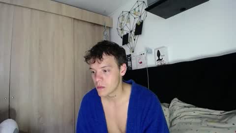 Snapshot of santii_rose chatting on September 30, 5:16 pm Santii online show from September 30, 5:16 pm