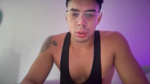 santoxxxkinney online show from February 1, 6:06 pm