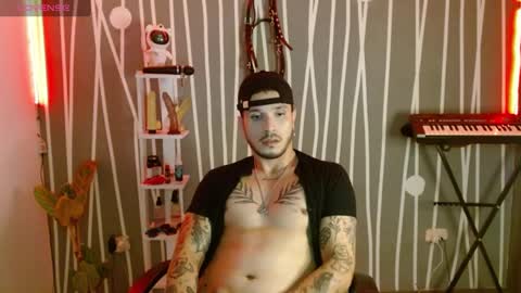 Snapshot of santti_torres chatting on January 8, 2:14 am Santy Torres online show from January 8, 2:14 am