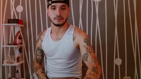 Snapshot of santti_torres chatting on March 6, 3:02 am Santy Torres online show from March 6, 3:02 am