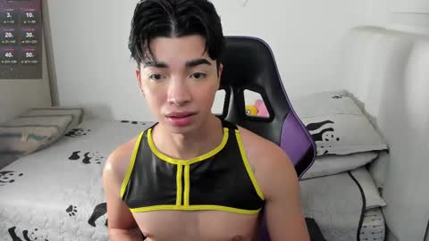 Mr. Santiago online show from February 9, 1:25 pm