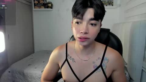 Mr. Santiago online show from November 30, 1:57 pm