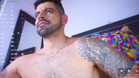 Snapshot of santy_king25 chatting on January 22, 2:37 am santiago online show from January 22, 2:37 am