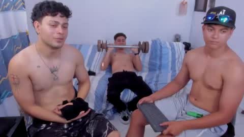 santy_stump online show from July 7, 7:50 pm