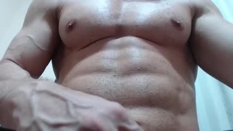 saradorj92 online show from October 2, 9:30 pm