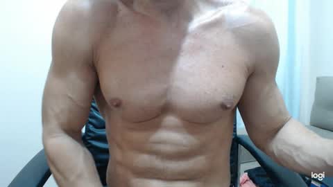 saradorj92 online show from February 8, 10:08 pm