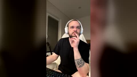Charlie online show from May 13, 7:11 pm