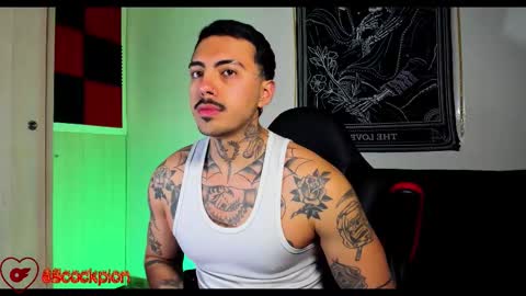 Alejandro help me to reach 200 thumps up online show from October 9, 9:14 am