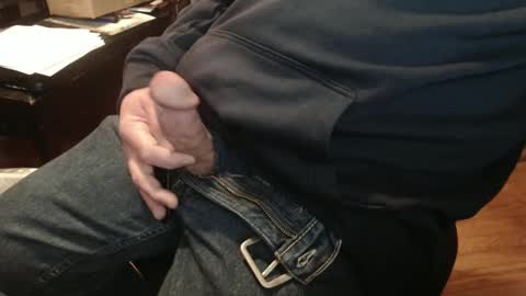 Snapshot of scottbearfun chatting on February 14, 3:47 pm scottbearfun online show from February 14, 3:47 pm