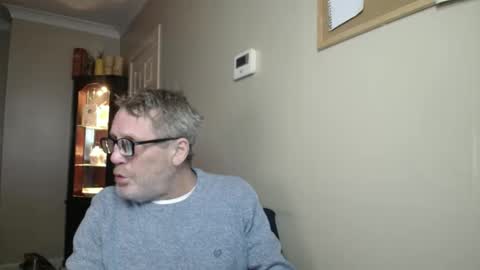 James online show from November 23, 4:18 pm