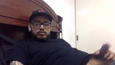 scrwedup_jux online show from May 13, 6:21 am